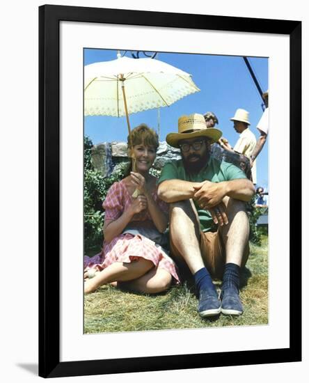 FINIAN'S RAINBOW, 1968 directed by FRANCIS FORD COPPOLA On the set, Petula Clark and Francis Ford C-null-Framed Photo