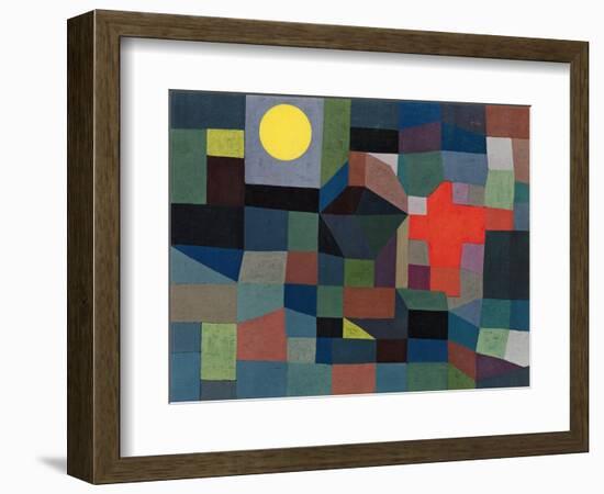 Fire During Full Moon, 1933-Paul Klee-Framed Giclee Print