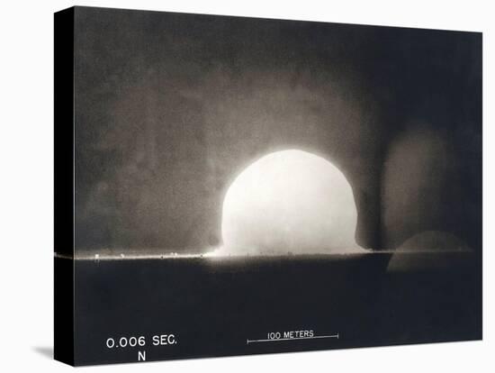 First Atomic Explosion on July 16-null-Stretched Canvas