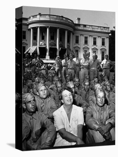 First Lady Eleanor Roosevelt with a Large Group of US Soldiers-Thomas D. Mcavoy-Stretched Canvas