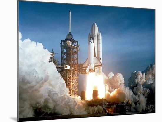 First Space Shuttle Launch on April 12, 1981-null-Mounted Photo