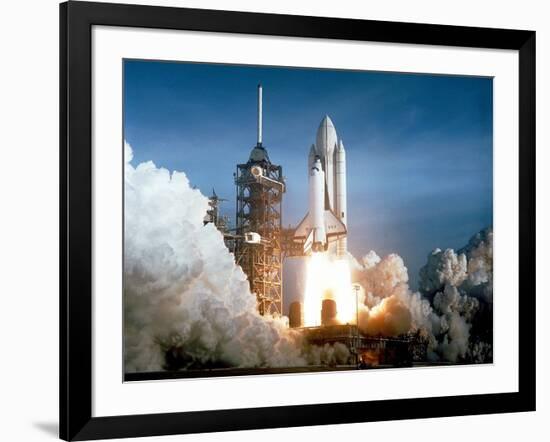 First Space Shuttle Launch on April 12, 1981-null-Framed Photo