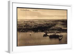 Flensburg, Marinestation, Fliegeraufnahme, Dampfer-null-Framed Giclee Print