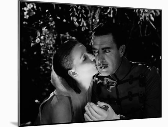 FLESH AND THE DEVIL, 1927 directed by CLARENCE BROWN Greta Garbo / John Gilbert (photo)-null-Mounted Photo