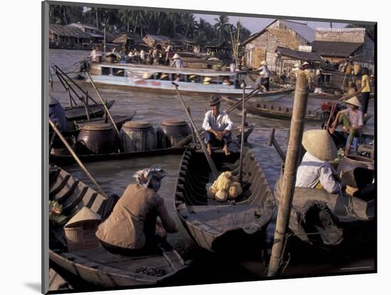 Floating Market in Can Tho, Vietnam-Keren Su-Mounted Photographic Print