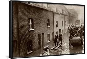 Flooded London Streets 1928-null-Framed Photographic Print