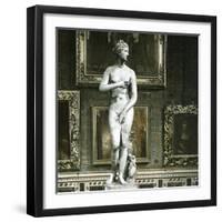 Florence (Italy), Museum of Offices, the Venus De Medicis, Circa 1895-Leon, Levy et Fils-Framed Photographic Print