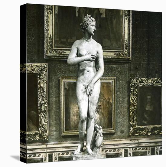 Florence (Italy), Museum of Offices, the Venus De Medicis, Circa 1895-Leon, Levy et Fils-Stretched Canvas