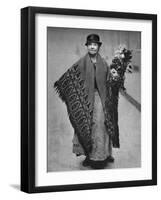 Flower Girl, London, 1926-1927-null-Framed Giclee Print