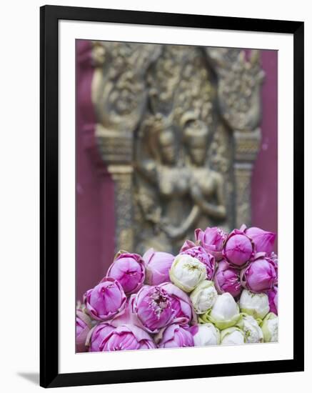 Flower Offerings at Wat Phnom, Phnom Penh, Cambodia-Ian Trower-Framed Photographic Print