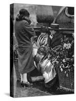 Flower Sellers, Piccadilly Circus, London, 1926-1927-null-Stretched Canvas