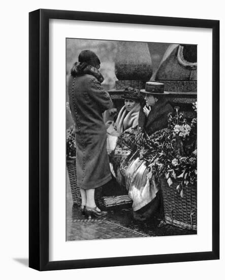 Flower Sellers, Piccadilly Circus, London, 1926-1927-null-Framed Giclee Print