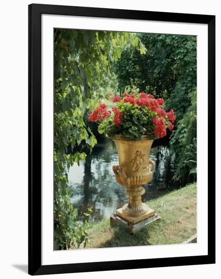 Flower Vase in the Courtyard of Charlottenhof Palace-Karl Friedrich Schinkel-Framed Premium Giclee Print