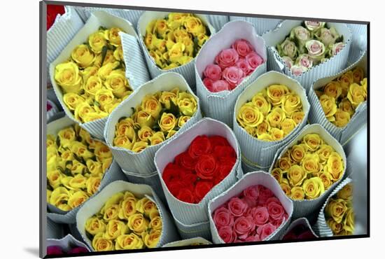 Flowers for Sale, Delhi, India, Asia-Balan Madhavan-Mounted Photographic Print