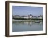 Fontainebleau : Façades donnant sur le grand parterre, avec au centre un bassin ; jardins de Le-null-Framed Giclee Print