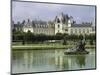 Fontainebleau : Façades donnant sur le grand parterre, avec au centre un bassin ; jardins de Le-null-Mounted Giclee Print