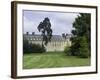 Fontainebleau : L'aile Louis XV avec le jardin anglais.-null-Framed Giclee Print