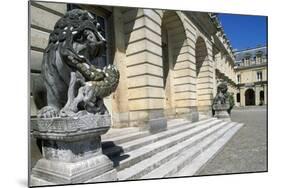 Fontana Court, Palace of Fontainebleau-null-Mounted Photographic Print