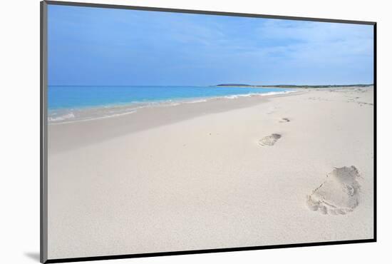 Footprints-Kjersti-Mounted Photographic Print