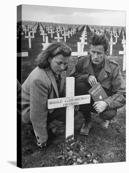 Former GI Ernest Kreiling and His Bride Visiting the Grave of His Best Friend-null-Stretched Canvas