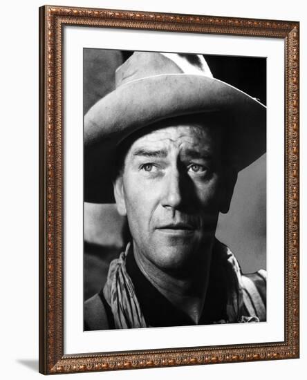 FORT APACHE, 1948 directed by JOHN FORD John Wayne (b/w photo)-null-Framed Photo