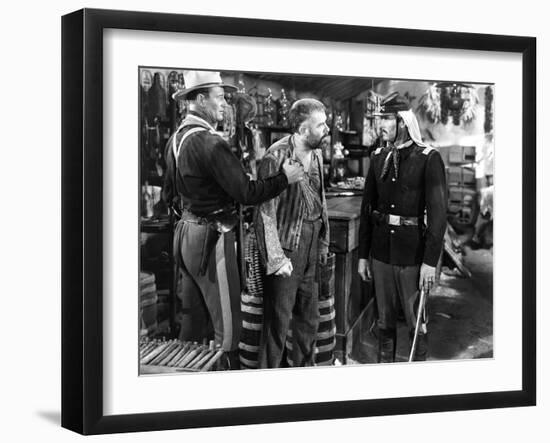 FORT APACHE, 1948 directed by JOHN FORD John Wayne, Grant Withers and Henry Fonda (b/w photo)-null-Framed Photo