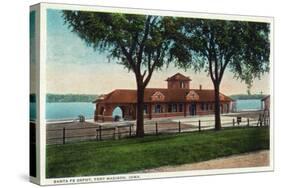 Fort Madison, Iowa - Exterior View of the Santa Fe Train Depot-Lantern Press-Stretched Canvas