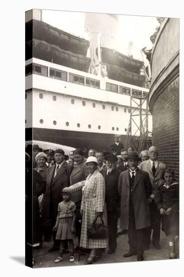 Foto Cuxhaven, Dampfer Albert Ballin, 1934, Passagiere-null-Stretched Canvas