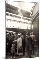 Foto Cuxhaven, Dampfer Albert Ballin, 1934, Passagiere-null-Mounted Giclee Print