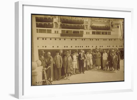 Foto Cuxhaven, Dampfschiff New York, Hapag-null-Framed Giclee Print