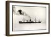 Foto Deutsches Dampfschiff, Außenansicht, Dampf-null-Framed Giclee Print