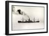 Foto Deutsches Dampfschiff, Außenansicht, Dampf-null-Framed Giclee Print