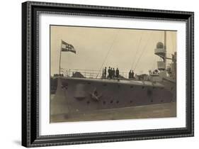 Foto Deutsches Kriegsschiff Am Hafen, Detailansicht-null-Framed Giclee Print