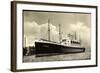 Foto Hapag, Dampfschiff Deutschland Im Hafen-null-Framed Giclee Print