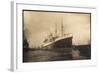 Foto Hapag, Dampfschiff Deutschland Im Hafen-null-Framed Giclee Print