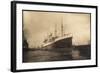 Foto Hapag, Dampfschiff Deutschland Im Hafen-null-Framed Giclee Print