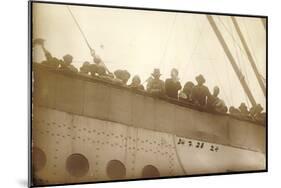 Foto Hapag, Dampfschiff, S.S. Deutschland,Passagiere-null-Mounted Giclee Print