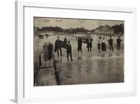 Foto Ostseebad Baabe, Familienbild, Strand, Boot-null-Framed Giclee Print