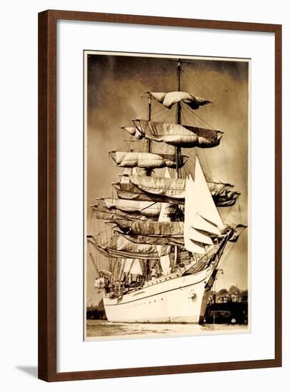 Foto Segelschiff Im Hafen, Dreimaster, Gorck Fock?-null-Framed Giclee Print