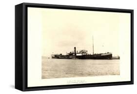 Foto View of Steamer Athelfoam Near a City-null-Framed Stretched Canvas