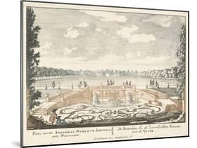 Fountain and large pond in the gardens of Het Loo Palace, 1694-97-Jan I van Call-Mounted Giclee Print