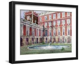 Fountain at Hampton Court Palace-null-Framed Giclee Print