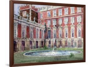 Fountain at Hampton Court Palace-null-Framed Giclee Print