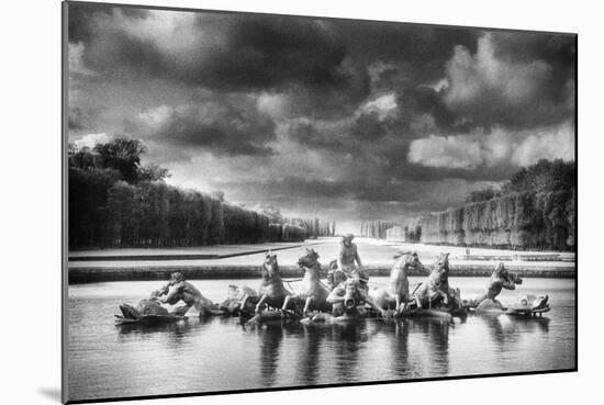 Fountain, Versailles, France-Simon Marsden-Mounted Giclee Print