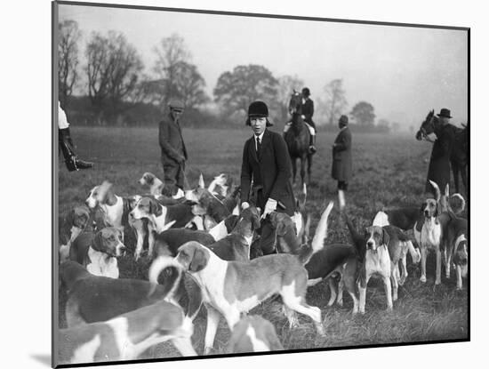 Fox Hunting Meet 1930S-null-Mounted Photographic Print