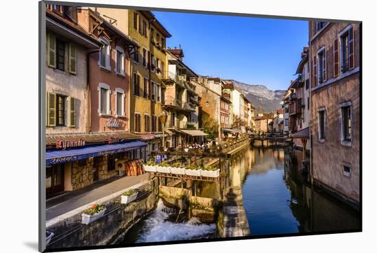 France, Rh™ne-Alpes, Haute-Savoie, Annecy, River Thiou, Old Town-Udo Siebig-Mounted Photographic Print