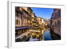 France, Rh™ne-Alpes, Haute-Savoie, Annecy, River Thiou, Old Town-Udo Siebig-Framed Photographic Print