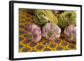 France, Vaucluse, Lourmarin. Garlic at the Friday Market-Kevin Oke-Framed Photographic Print