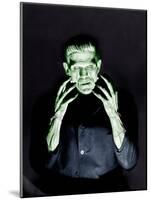 Frankenstein, Boris Karloff, 1931-null-Mounted Photo