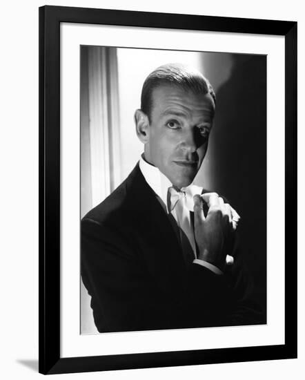 FRED ASTAIRE (b/w photo)-null-Framed Photo